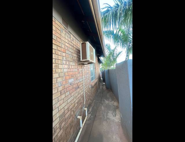 4 BEDROOM HOUSE FOR SALE IN THOHOYANDOU RURAL